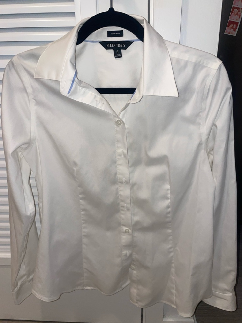 Ellen Tracy White Button Down Shirt